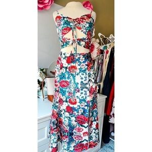 NWOT Revolve NBD Tie Me Down Dress In Black Floral